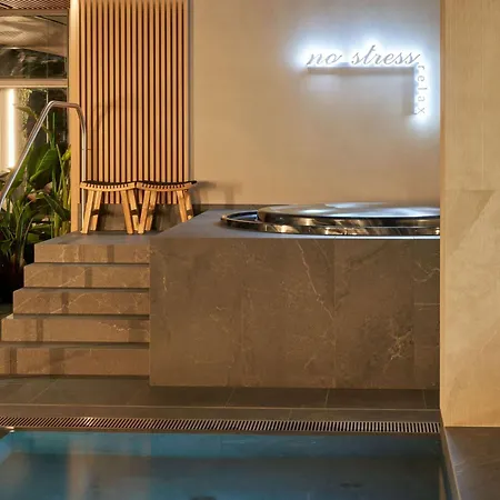 Moevenpick & 5* קרפאז'
