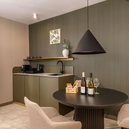 Moevenpick & 5* קרפאז'