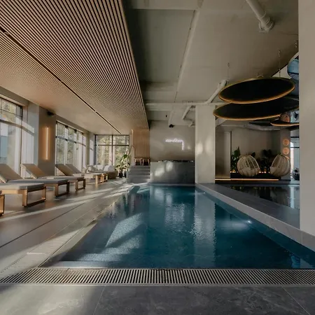 Hotel Moevenpick & 5*