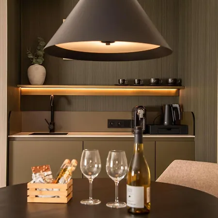 ホテル Moevenpick & 5*