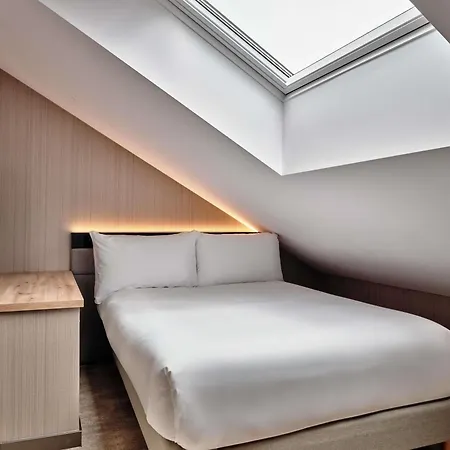 Hotel Moevenpick & 5*