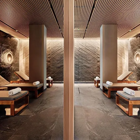 ホテル Moevenpick &