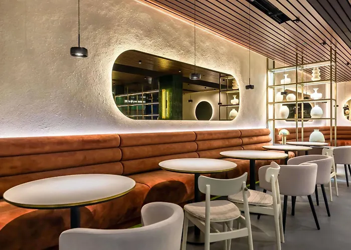 Hotel Moevenpick & 5*